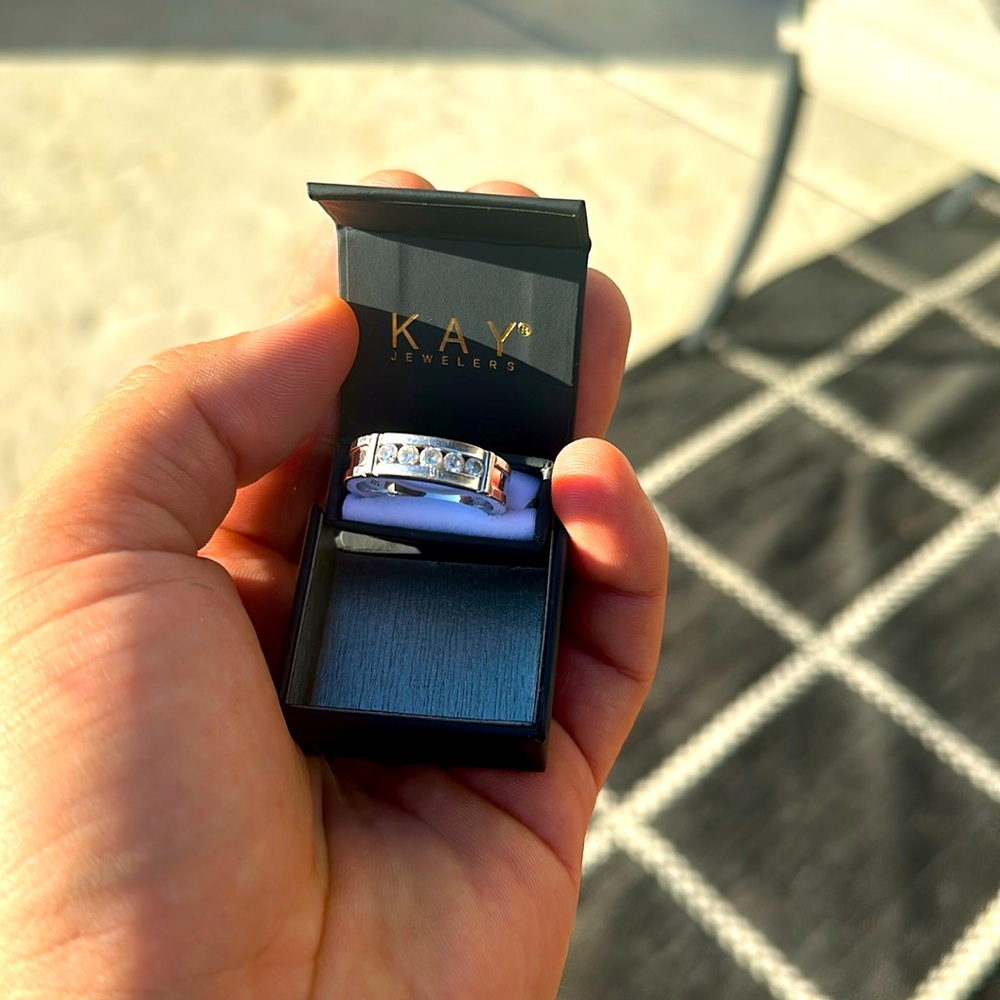 Leo First Light Diamond Ring Man